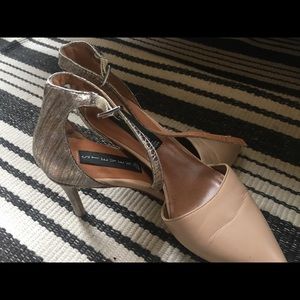 Steve Madden High Heels in nude and silver tones